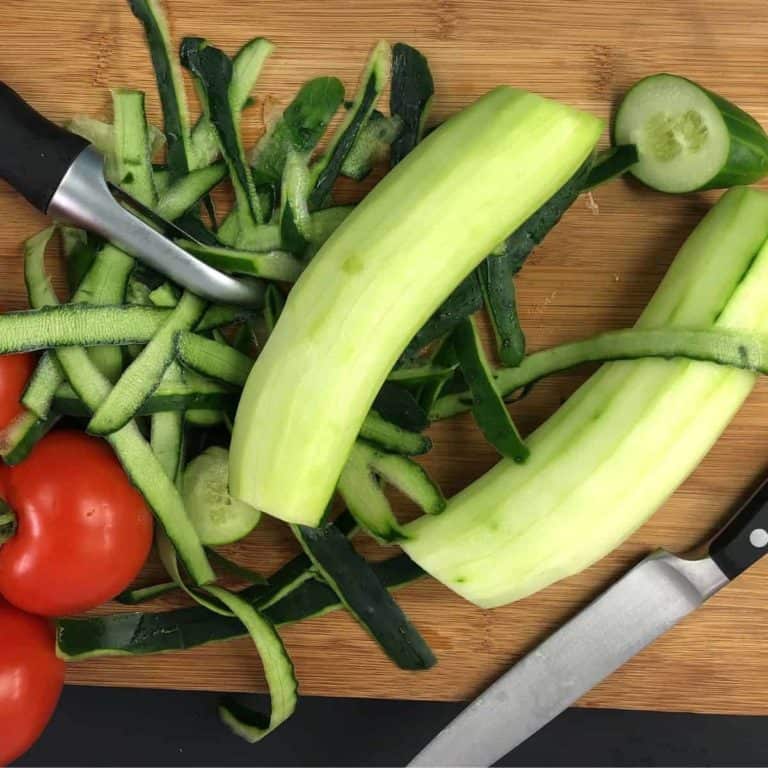 How to Peel  a Cucumber Quickly and Easily