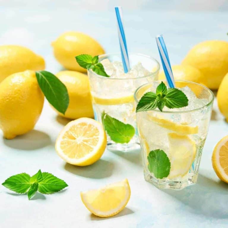 How to Make Lemonade (With Lemongrass and Ginger)