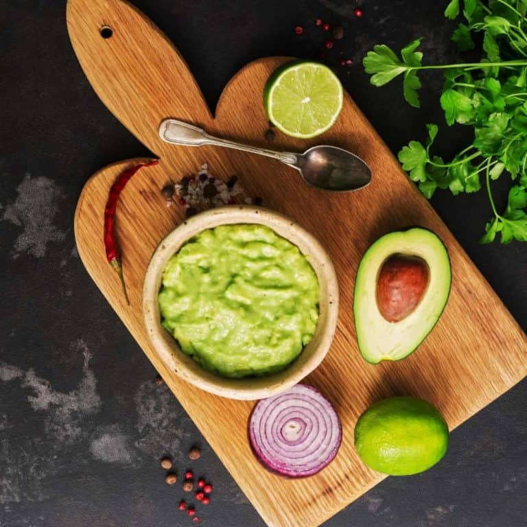How to Make Creamy and Delicious Avocado Spread