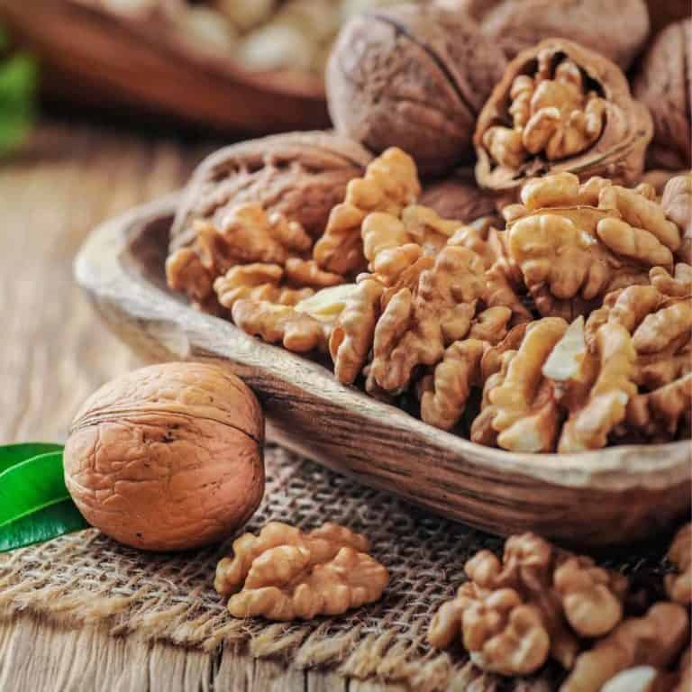 How to Store Walnuts the Right Way