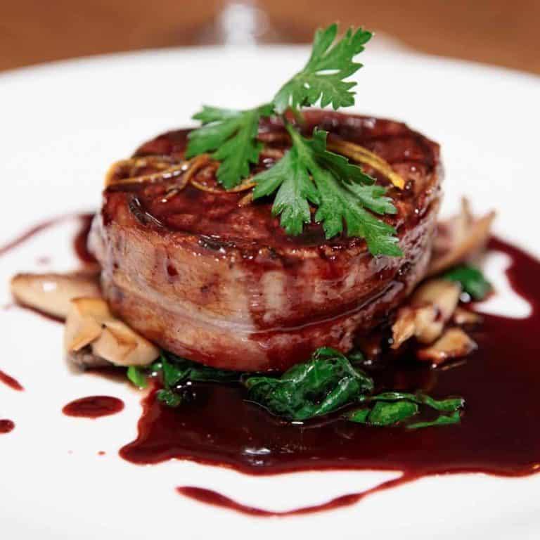 How to Reheat Steak in 3 Different Ways
