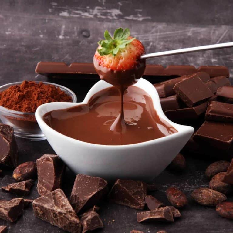 The 10 best goodies to dip in chocolate fondue (#4 is my favorite)