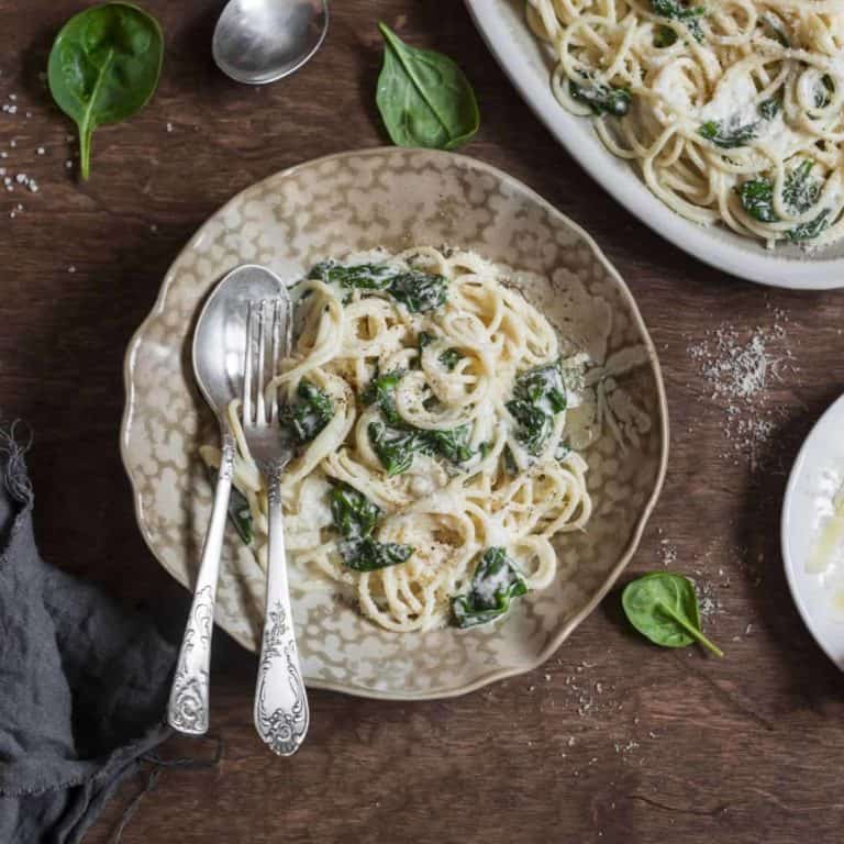 Garlic Sauce Recipe: Transform Everyday Foods into Gourmet Meals