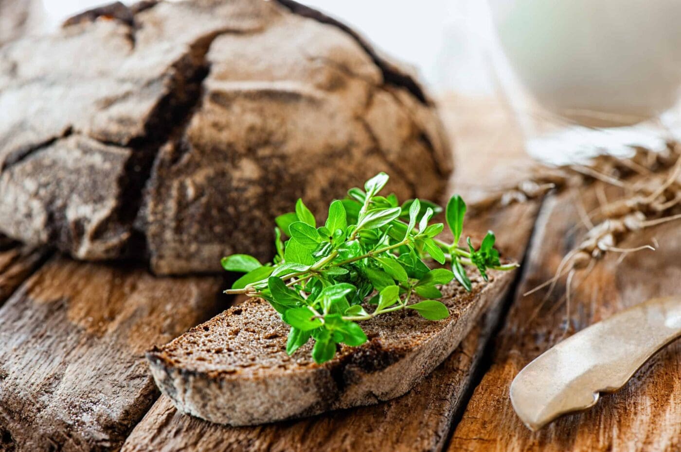 What Is a Good Substitute for Thyme?