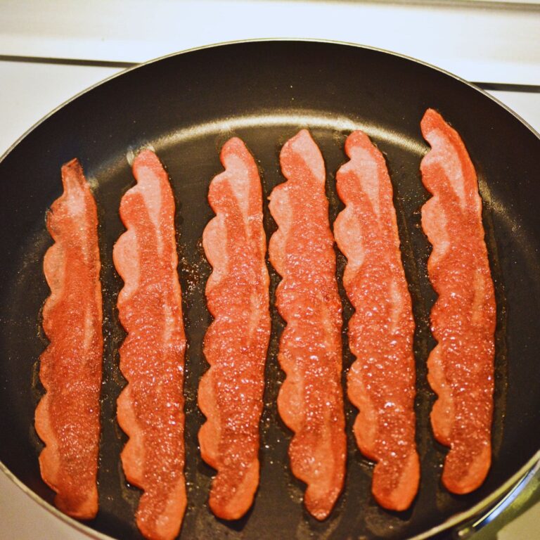 How to Cook Turkey Bacon in 4 Simple Ways