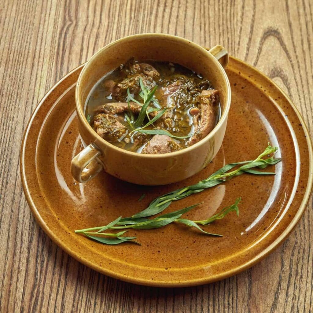 What Does Tarragon Taste Like?