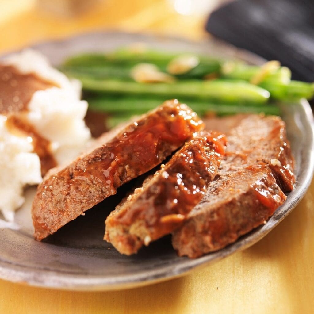 How To Reheat Meatloaf In 4 Easy Ways