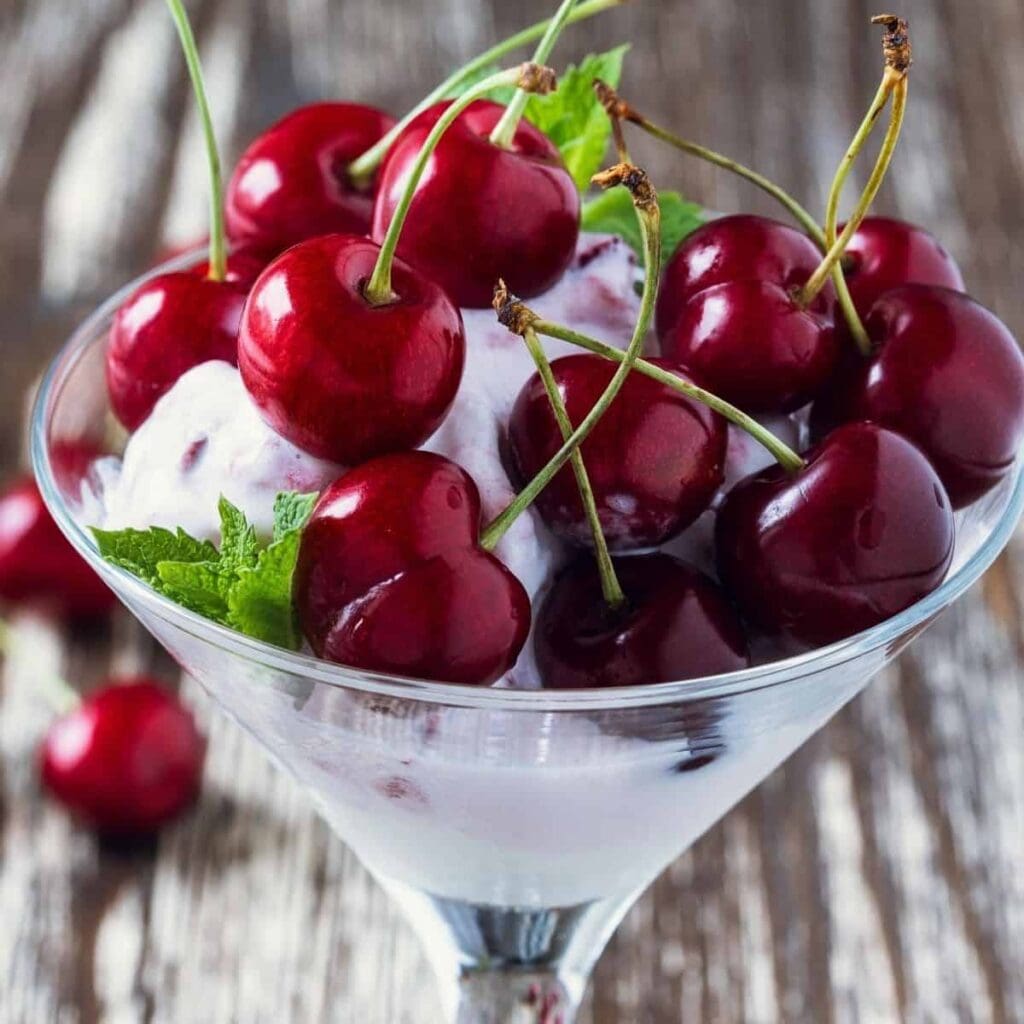 How to store cherries (3 easy ways)