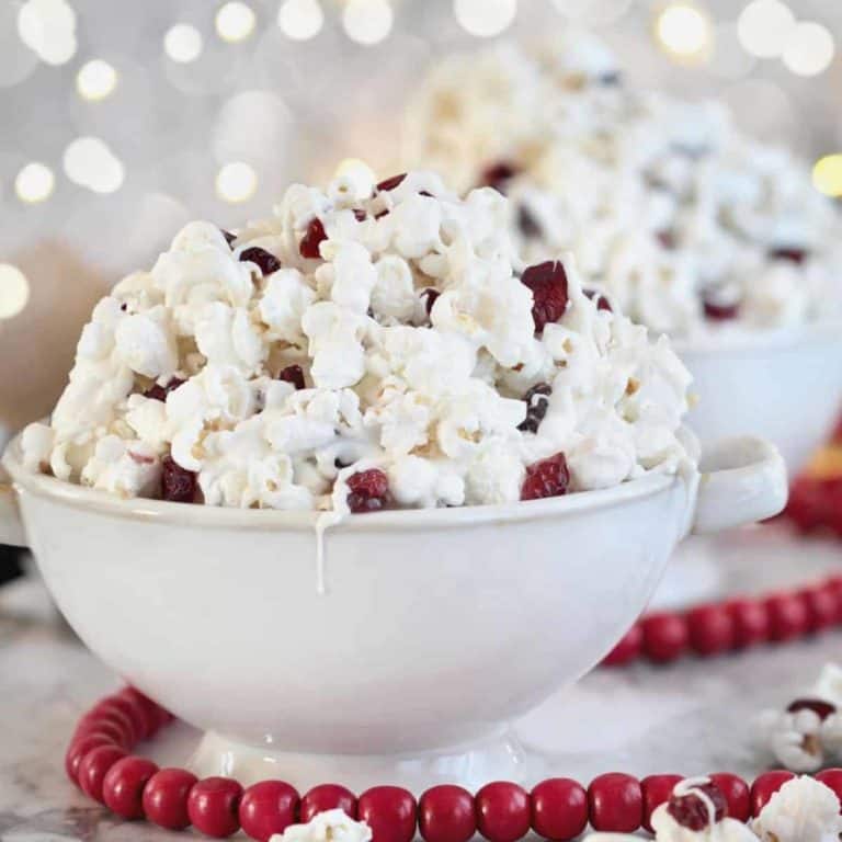The ultimate white chocolate popcorn recipe