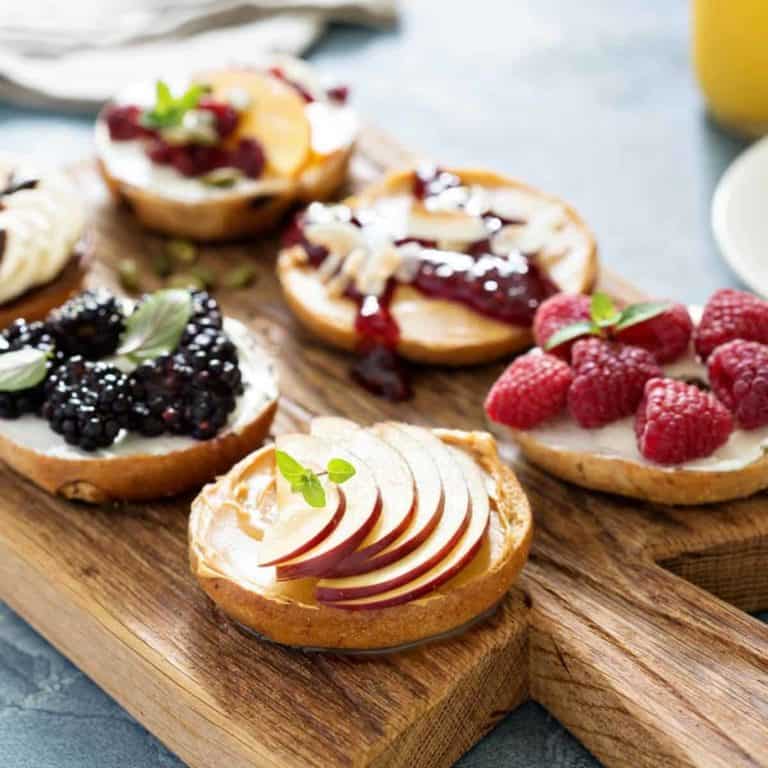 Bagel topping ideas – 9 fresh and nifty toppings for bagels