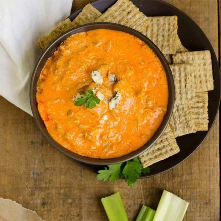 Crockpot buffalo chicken dip (The easy recipe)