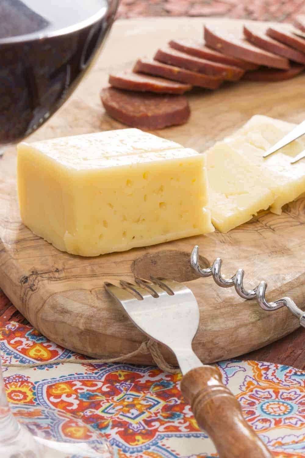 What-is-Havarti-Cheese-CO737-Pin-7
