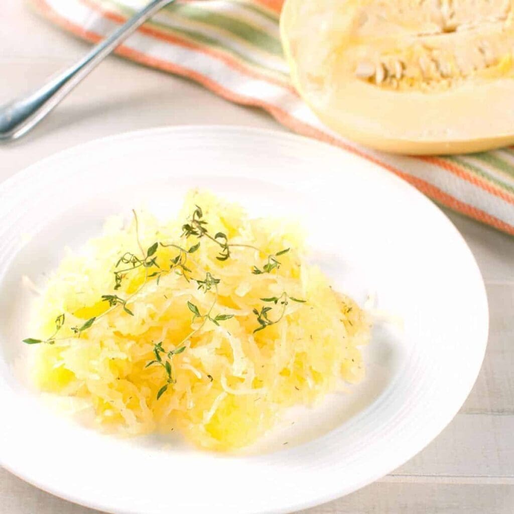 How to cook spaghetti squash in the microwave