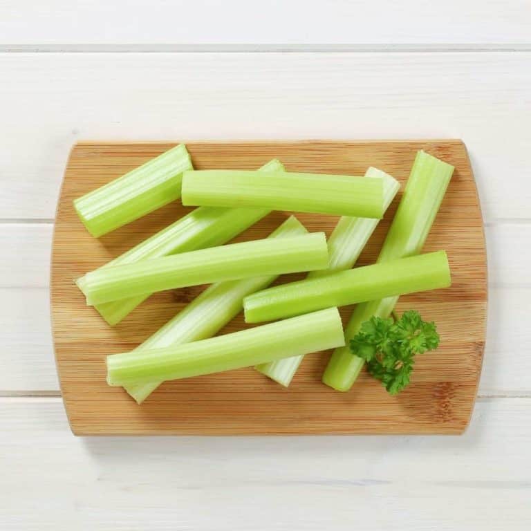 How to cut celery sticks for snack prep