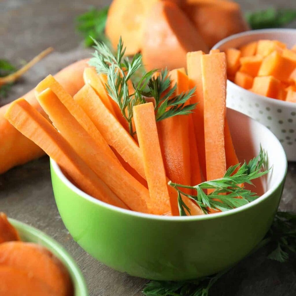 How to store carrots sticks (so they don’t dry out!)