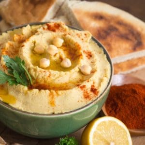bowl of hummus