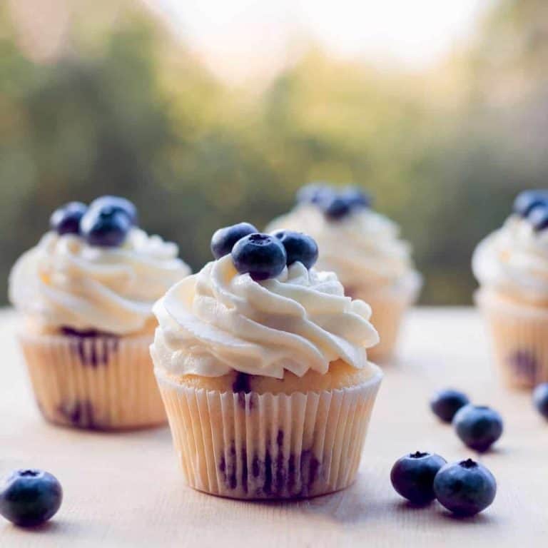 How to store cupcakes and other tips to keep them fresh!
