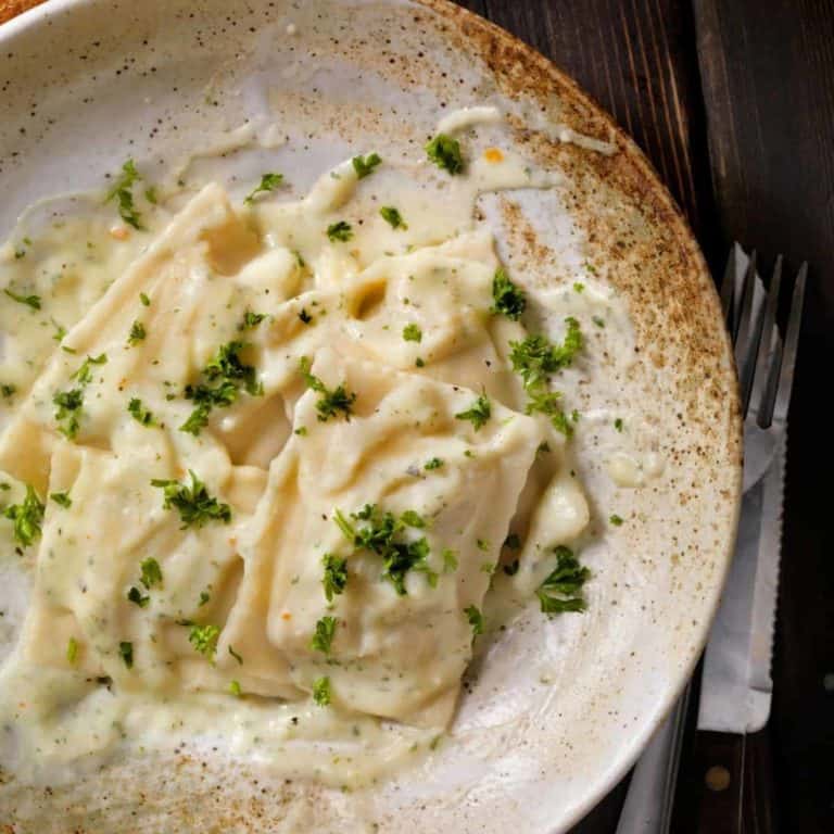 How to reheat Alfredo sauce