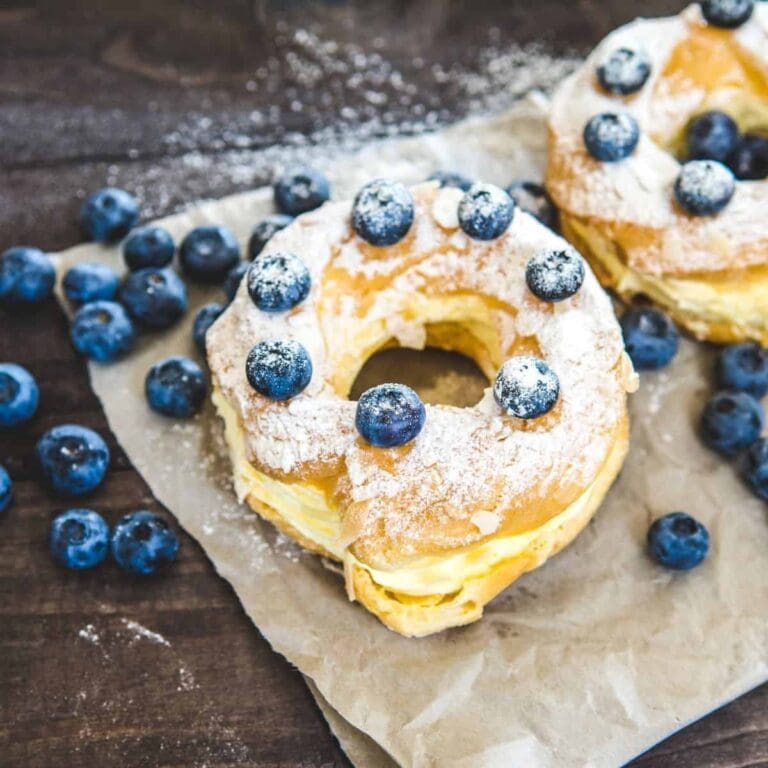 Say “Bonjour” To These 27 Exquisite French Desserts