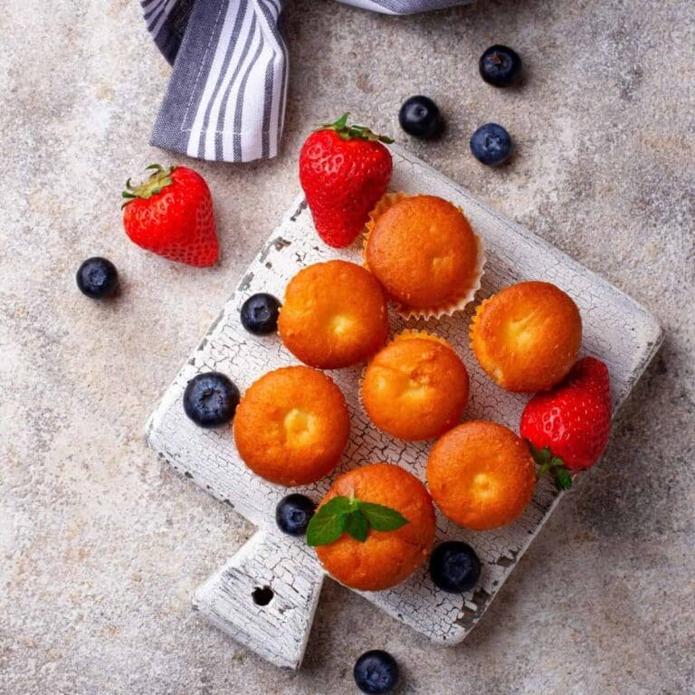 15 Certifiably Good Mini Cupcake Recipes That Will Make You Happy!