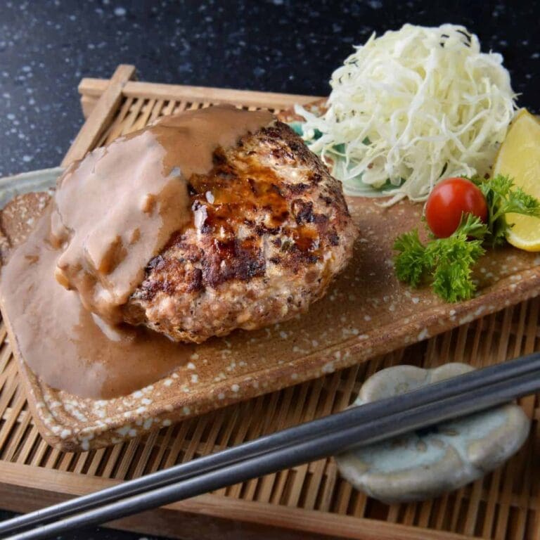 Oishī! Check Out These 13 Japanese Ground Beef Recipes To Make ASAP! 🍲