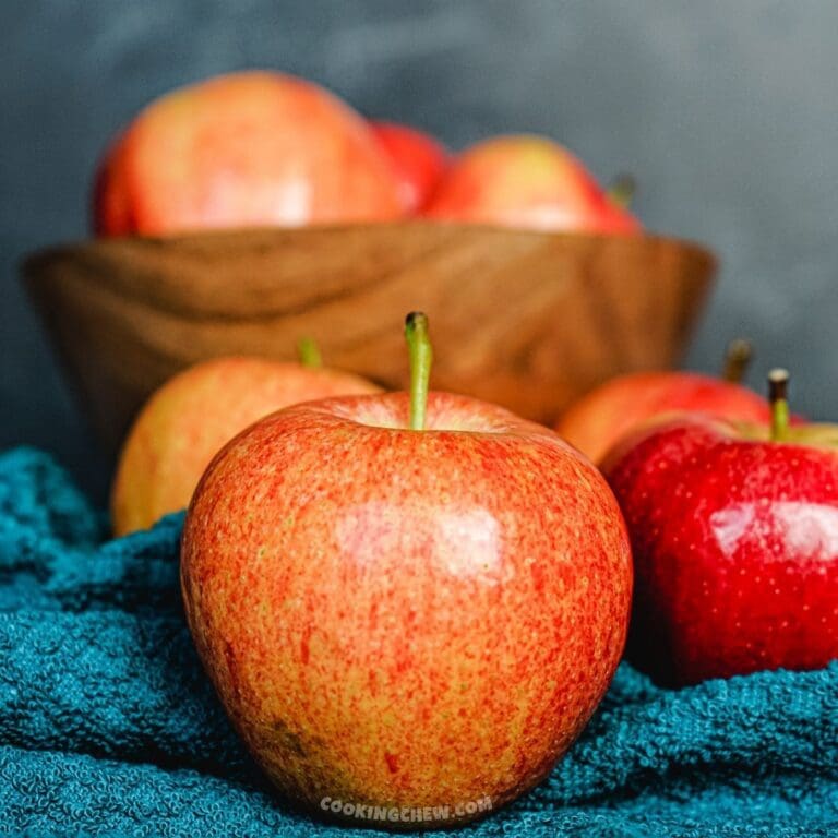 23 Easy Gala Apple Recipes: Breakfast To Dinner Is Covered! 🍎