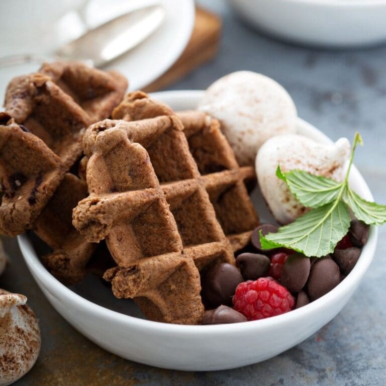 11 BEST Chaffle Recipes: From Breakfast To Dessert Ideas! 🧇