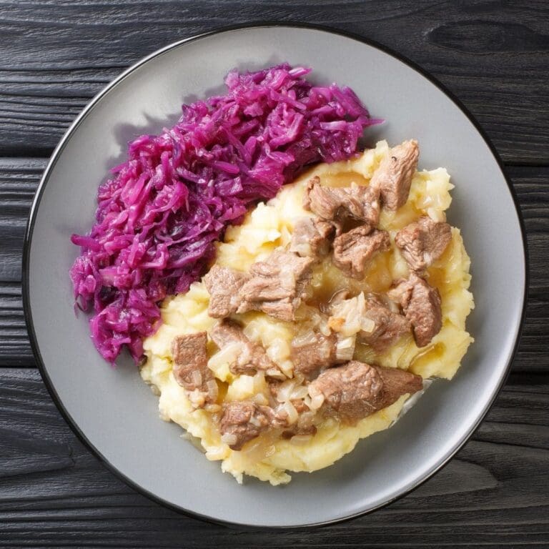25 BEST Dutch Foods To In Love With The Netherlands 😍