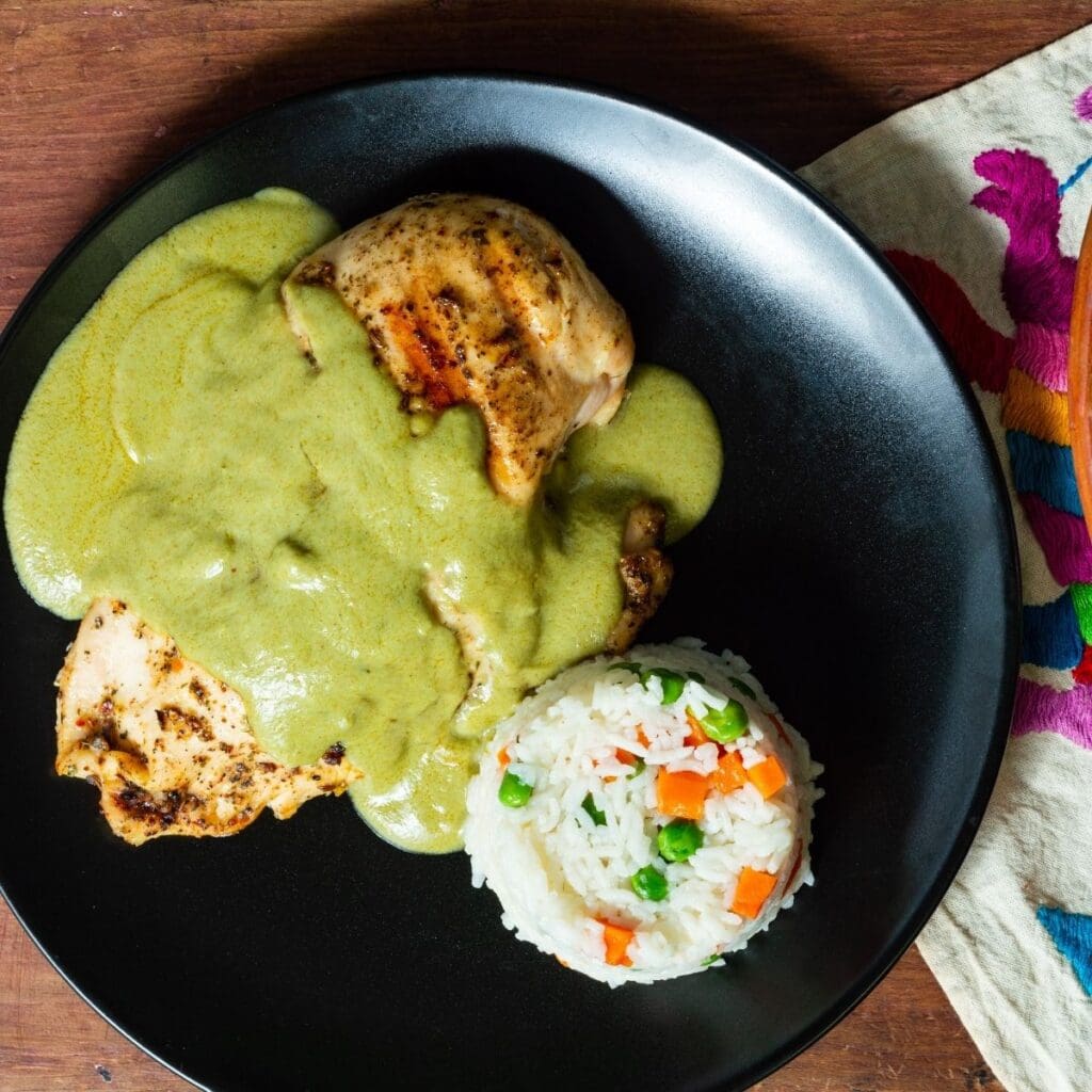 25 Best Tomatillo Recipes: Are More Than Just “Mini Tomatoes”🍴