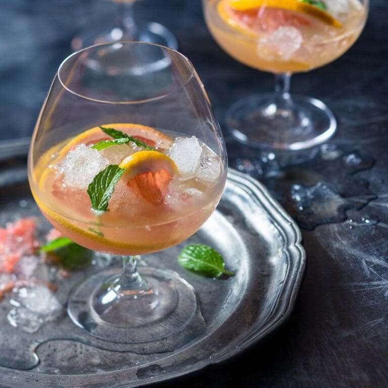 🍸 21 BEST Cognac Cocktails: Amazing Drinks Everyone Will Love! 🍸