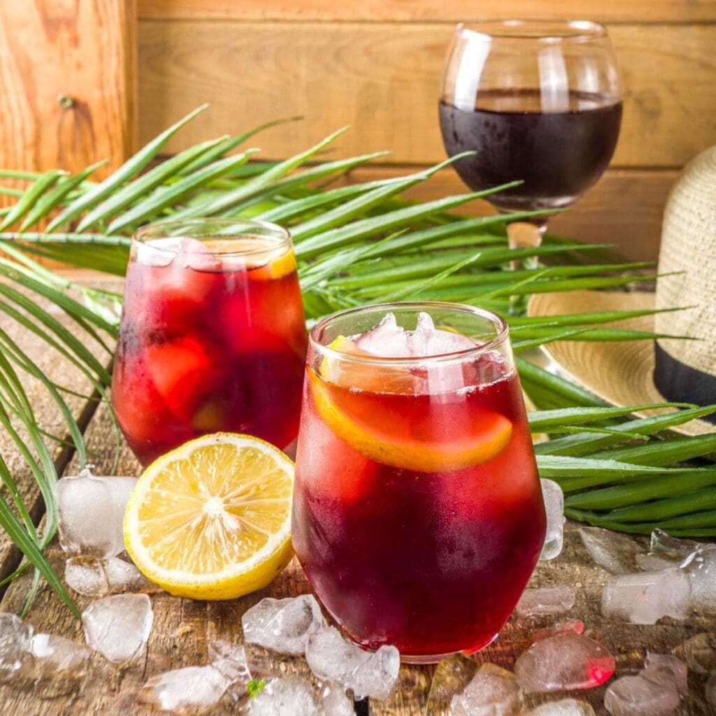 🍸 21 BEST Upscale Drinks For A Glam Night In With Your Friends! 🍸