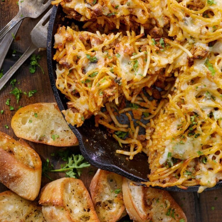 What To Serve With Baked Spaghetti