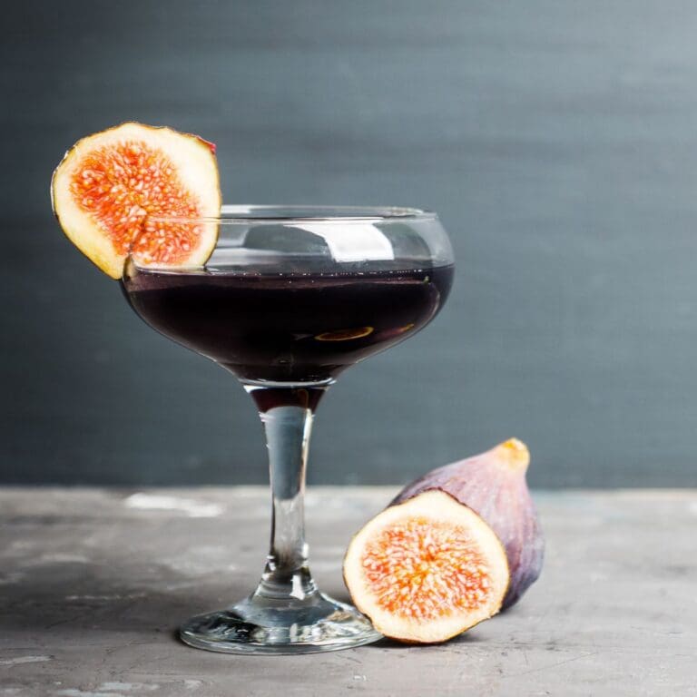19 BEST Black Cocktails: Your Dark Party Awaits!