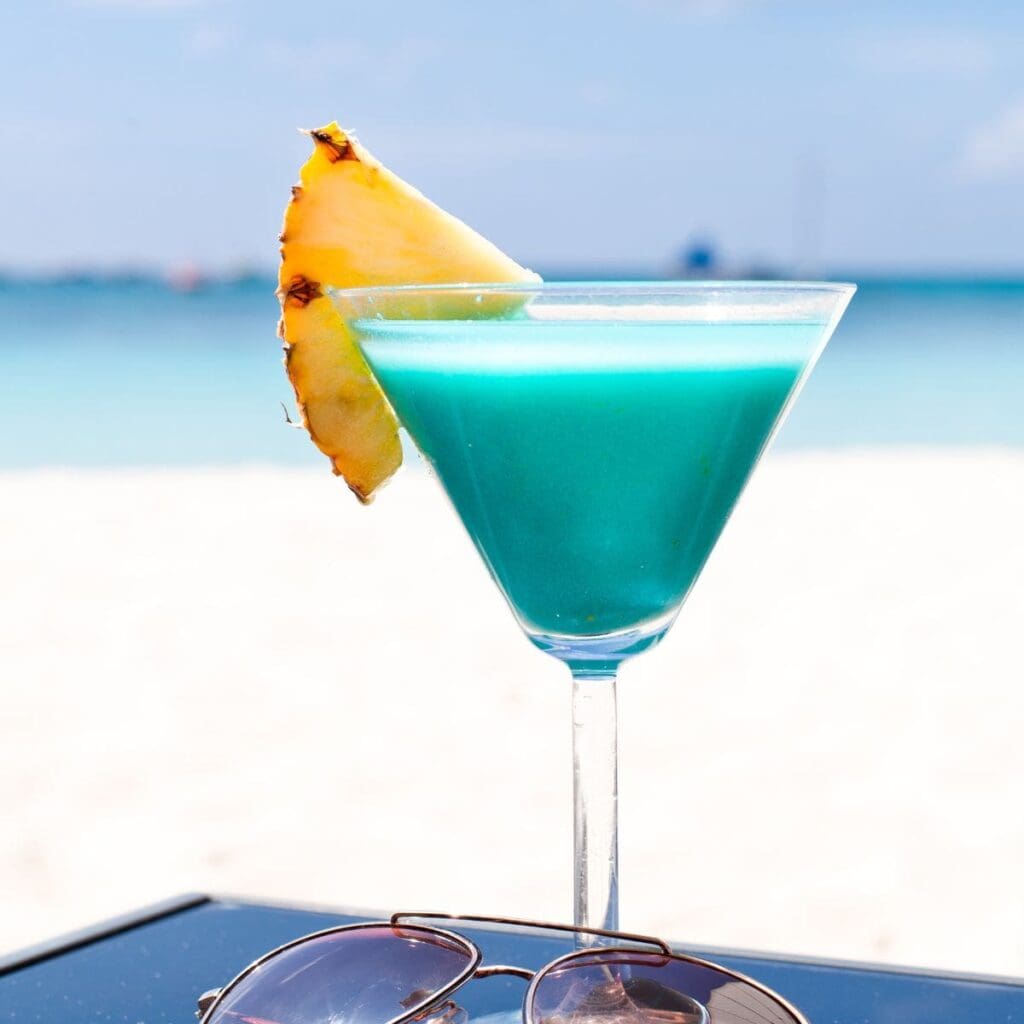 🥥 19 BEST Coconut Water Cocktails To Beat The Summer Heat! 🥥