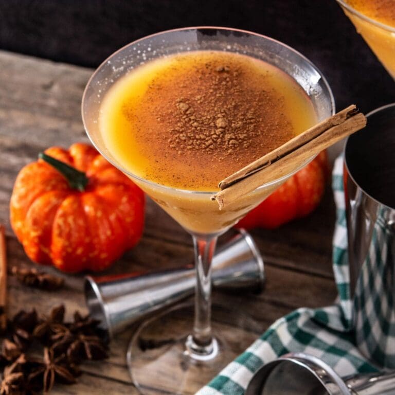 Welcome, Great Pumpkin! 🍸 21 BEST Pumpkin Cocktails