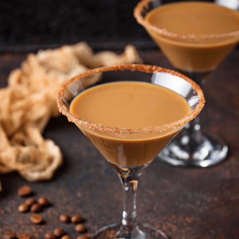 17 Best Vanilla Vodka Cocktails: Perfect For Any Season