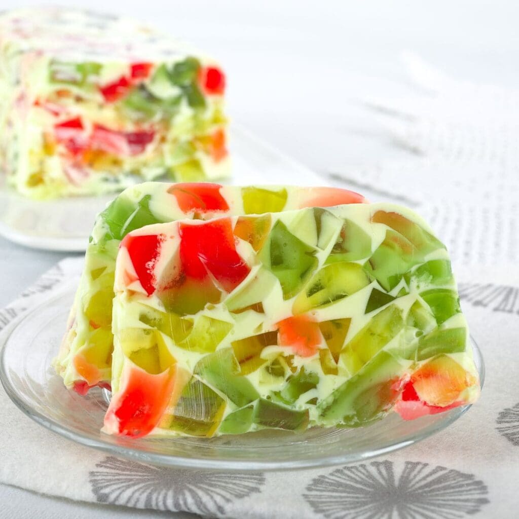 42 Best Jello Recipes Both Kids & Adults Will Love