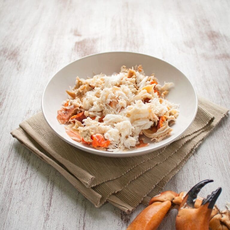 19 Best Cold Crab Appetizers For Summer Get-Togethers 🦀🙌