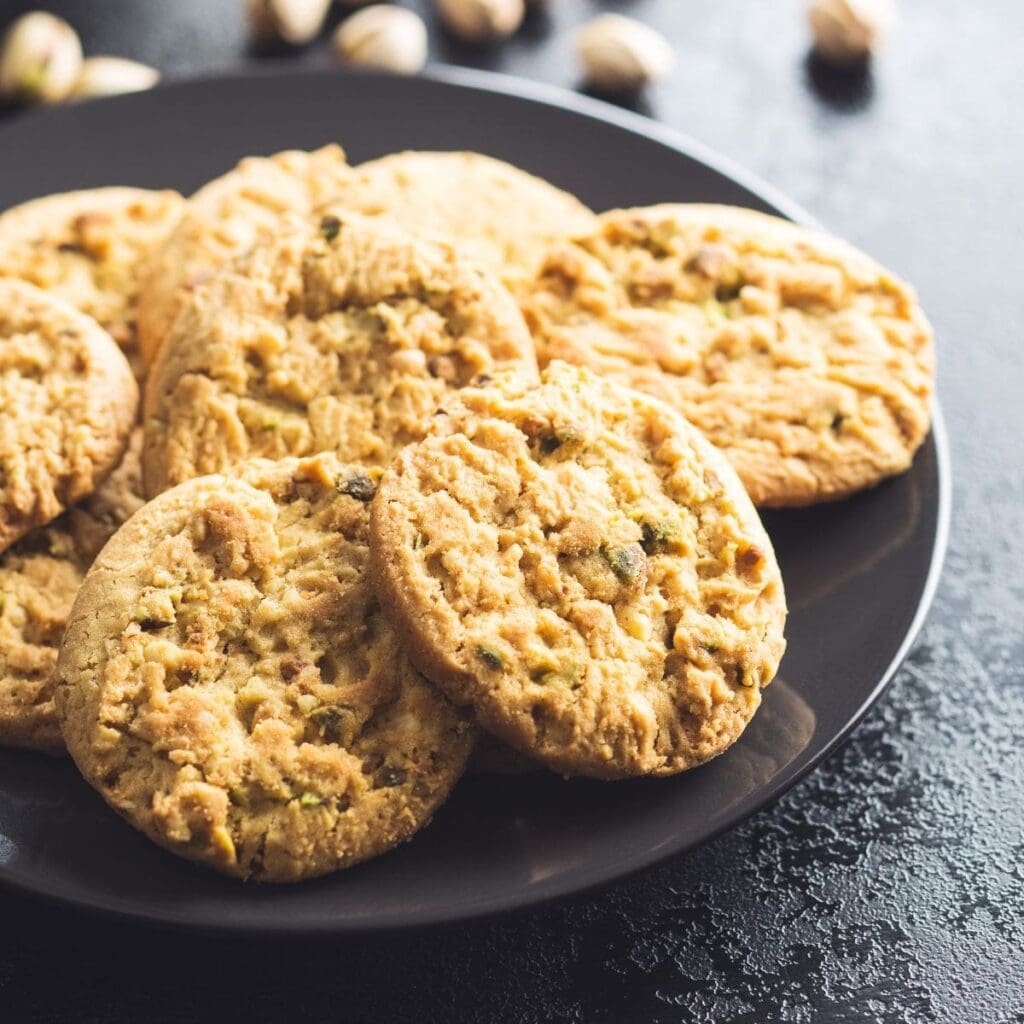 13 Rich & Delicious Pistachio Cookies To Bake All Year Round 🍪