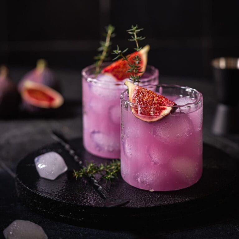 17 Quick Vanilla Cocktails: Vanilla-Flavored Mixed Drinks To Try!
