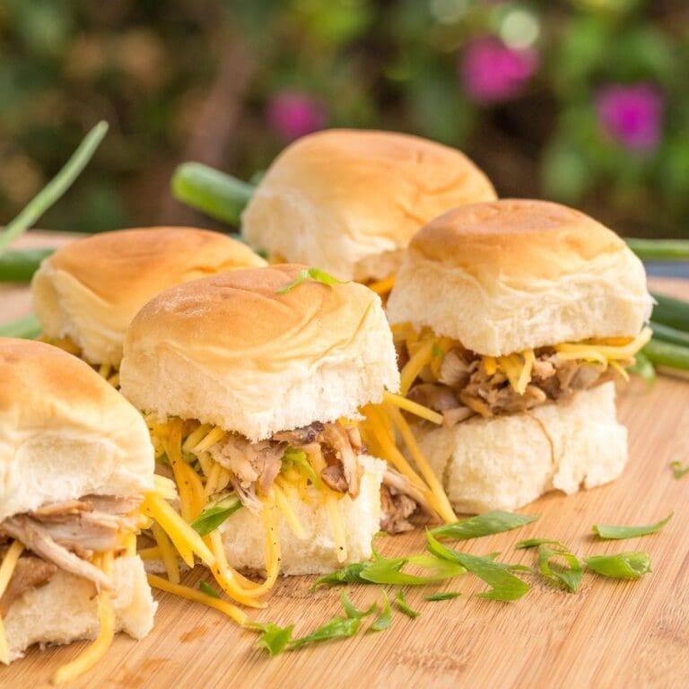 30 Best Hawaiian Roll Sliders: Small But Mighty On Flavor 🍔