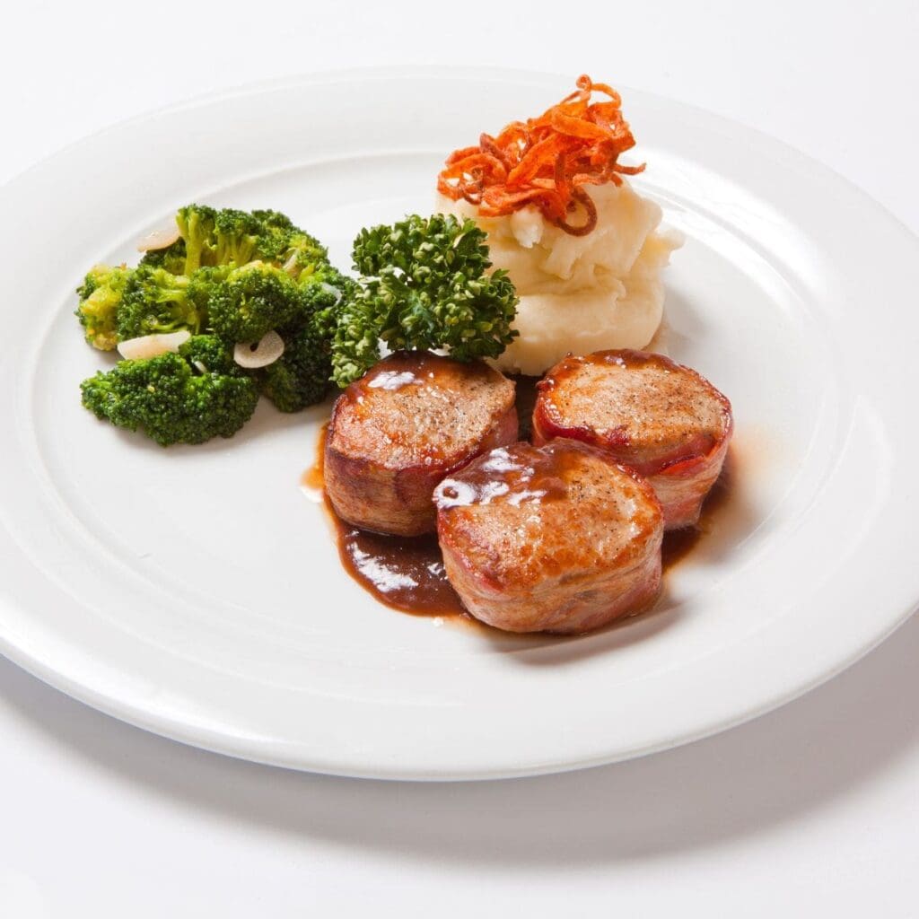 15 Fast & Simple Pork Medallions Recipes To Choose From!