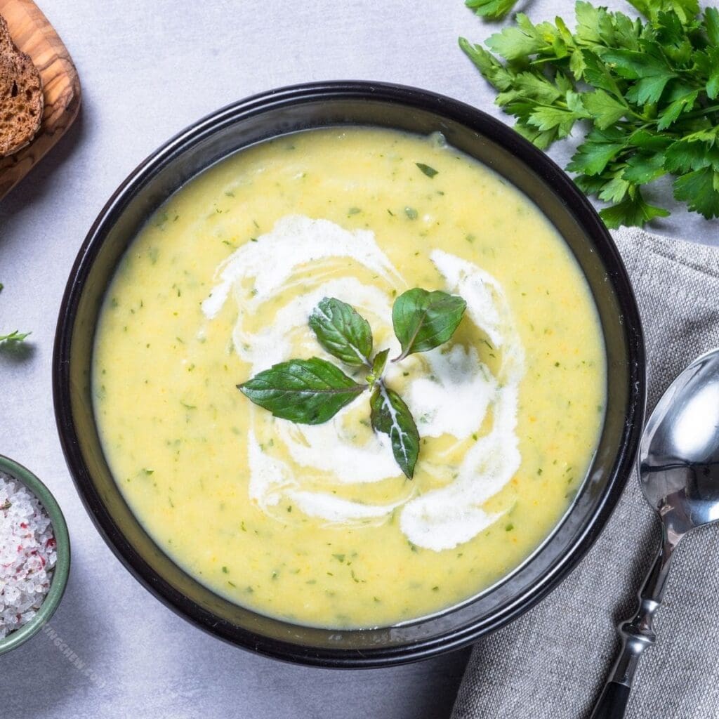 30 Warm & Comforting Spring Soups (#15 Is Full Of Flavor) 🍲