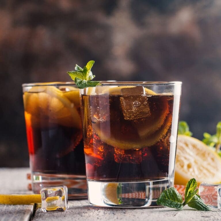Spiced Rum vs Dark Rum – Learn The Difference