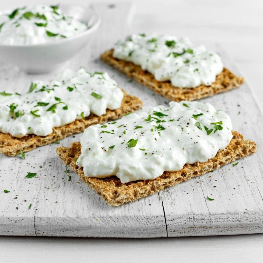 Cottage Cheese Substitute: 11 Best Options + Ratios