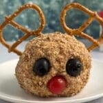 Reindeer cheese ball – homemade holiday appetizer