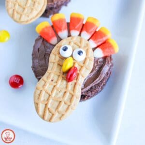 Simple Thanksgiving turkey brownies recipe for kids and families.