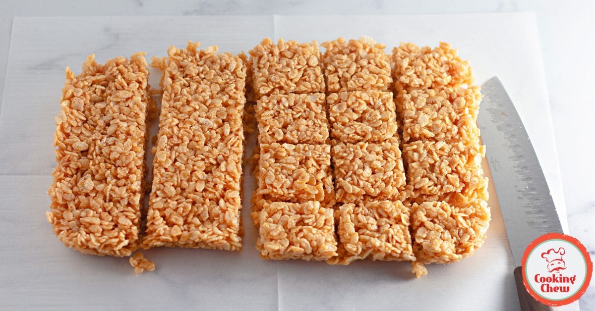 Fall-flavored Rice Krispie treats with pumpkin spice and white chocolate.