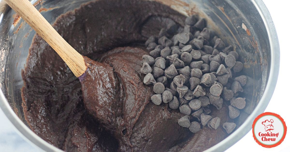 Quick and easy 3-ingredient pumpkin brownies for fall gatherings.