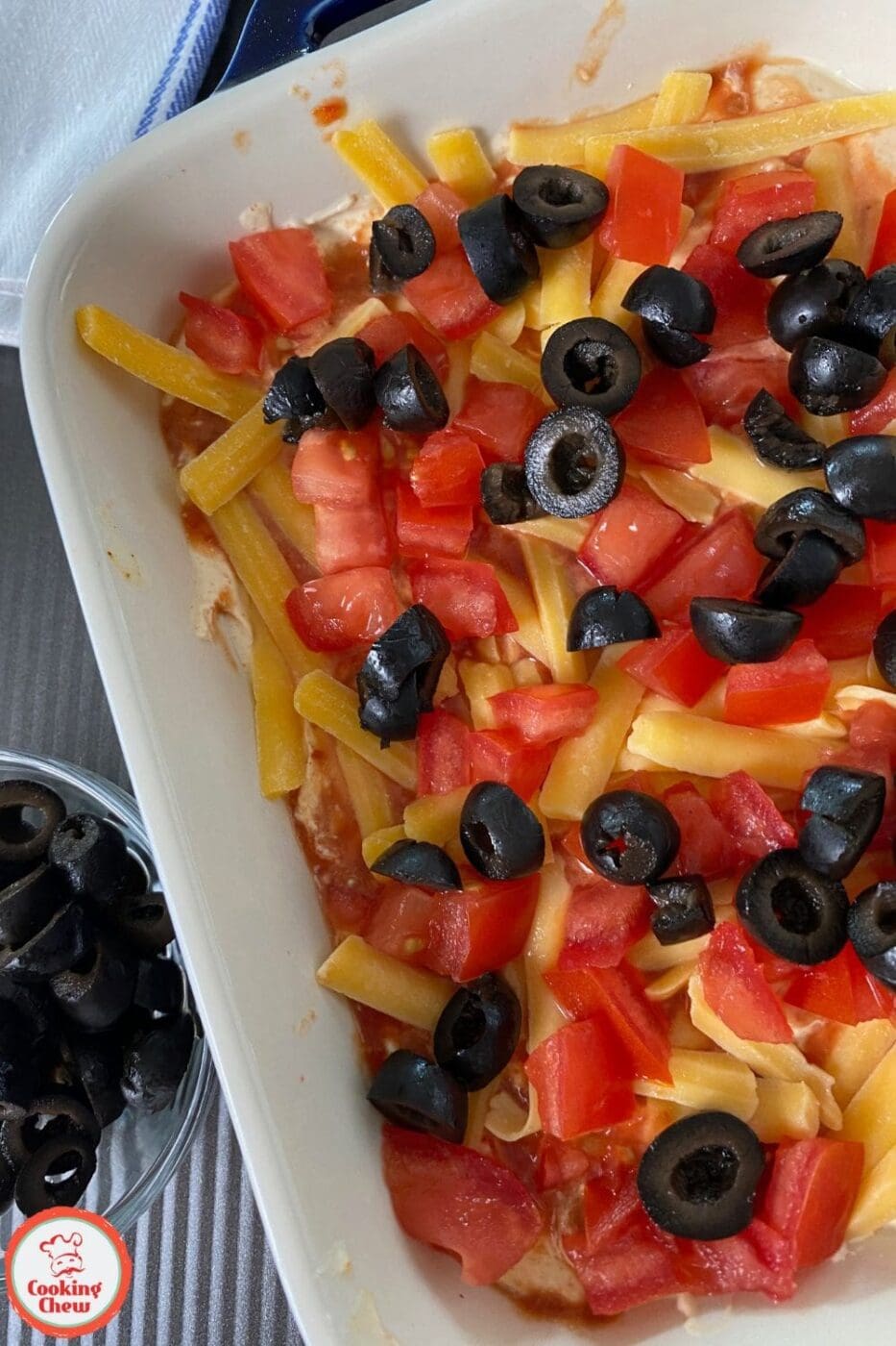 Easy taco dip made with just 7 ingredients, perfect for parties and gatherings.